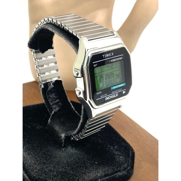 Timex Men's Watch T78587 Quartz Digital Silver Case 35mm Steel Expansion Band - Picture 15 of 15
